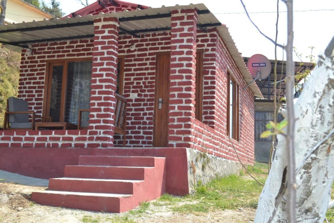 The Hillans Resort & Cottages Kanatal Buitenkant foto