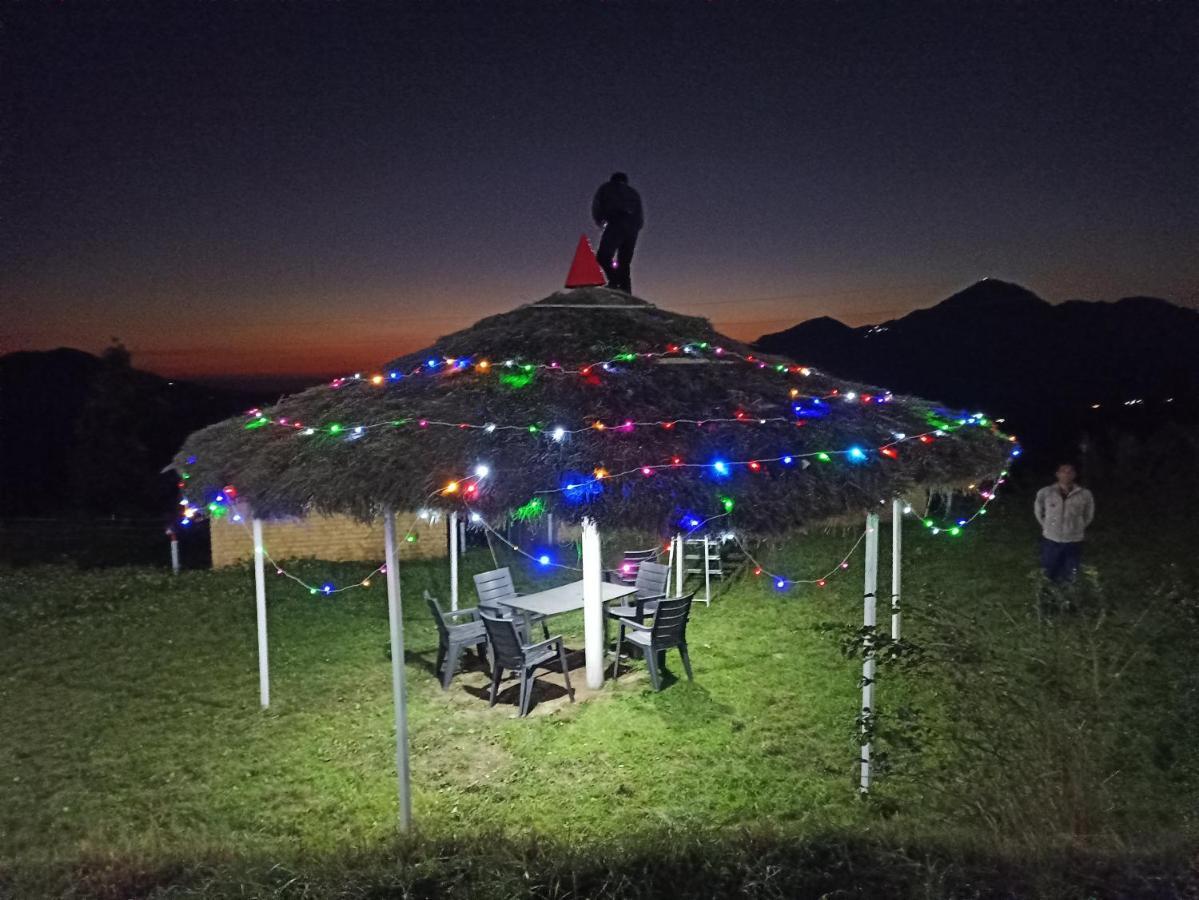 The Hillans Resort & Cottages Kanatal Buitenkant foto