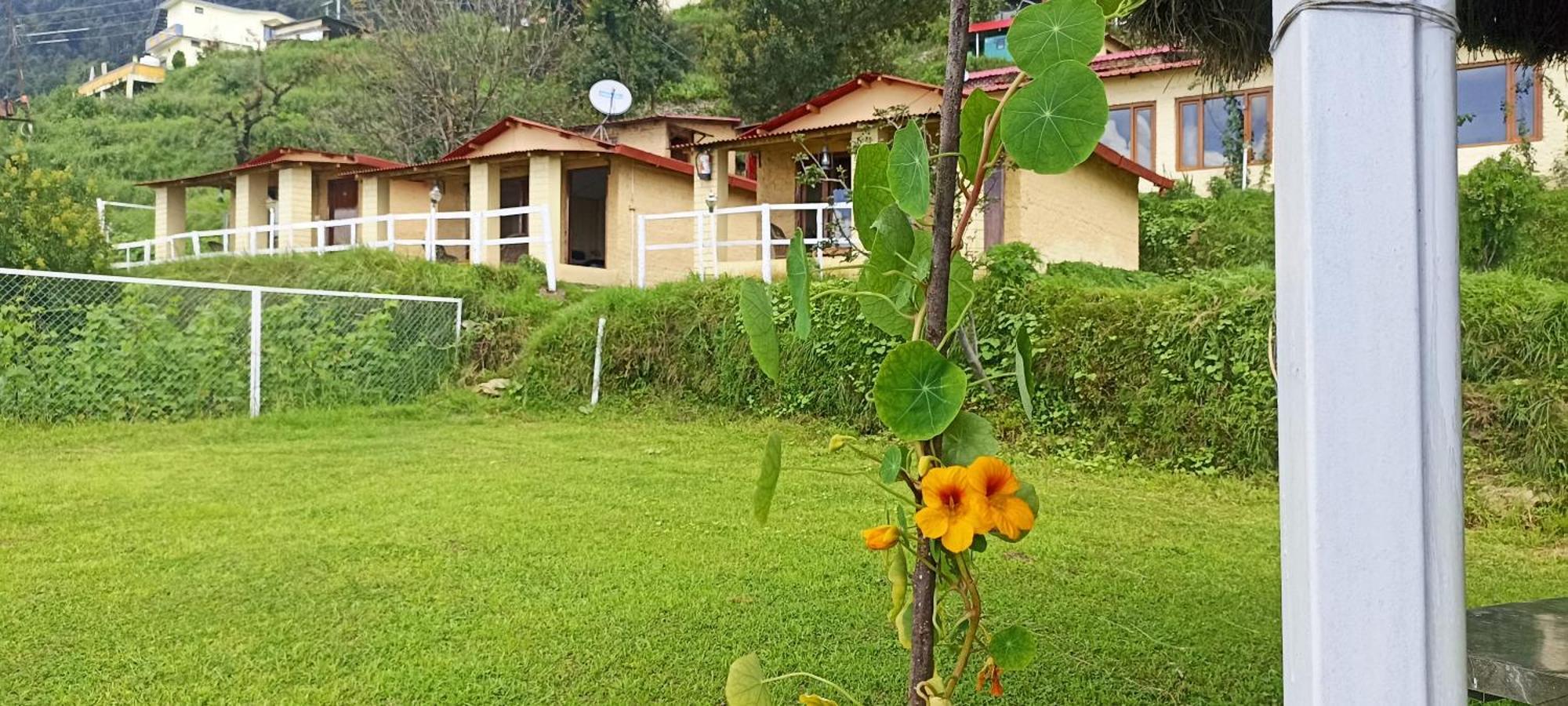 The Hillans Resort & Cottages Kanatal Buitenkant foto